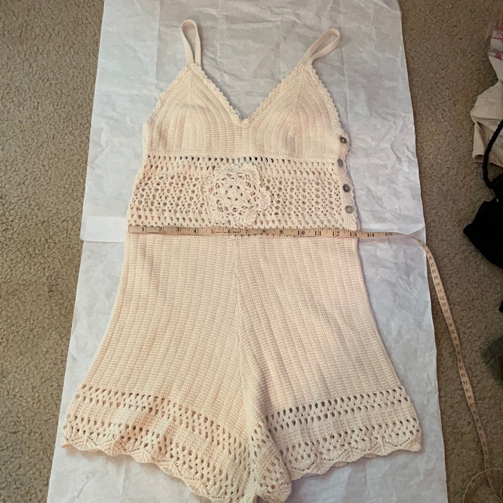 New may & July knit romper, size m